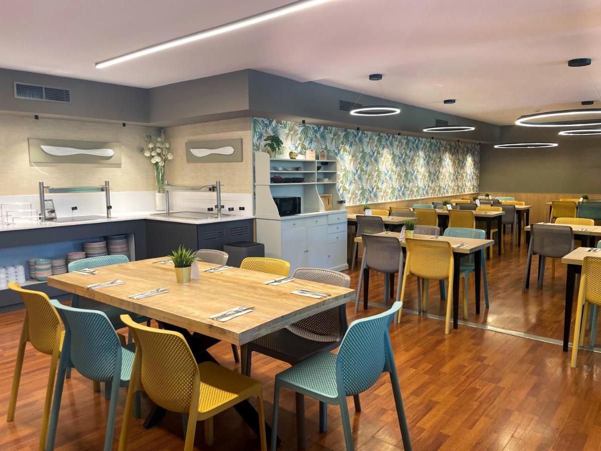 Aparthotel Sunclub סאלו מראה חיצוני תמונה